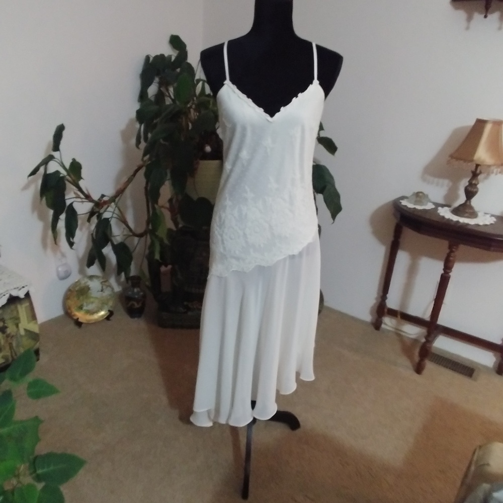 3 pc Negligee. Lovely set.